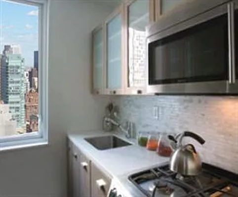 Rented by Douglas Elliman | media 39