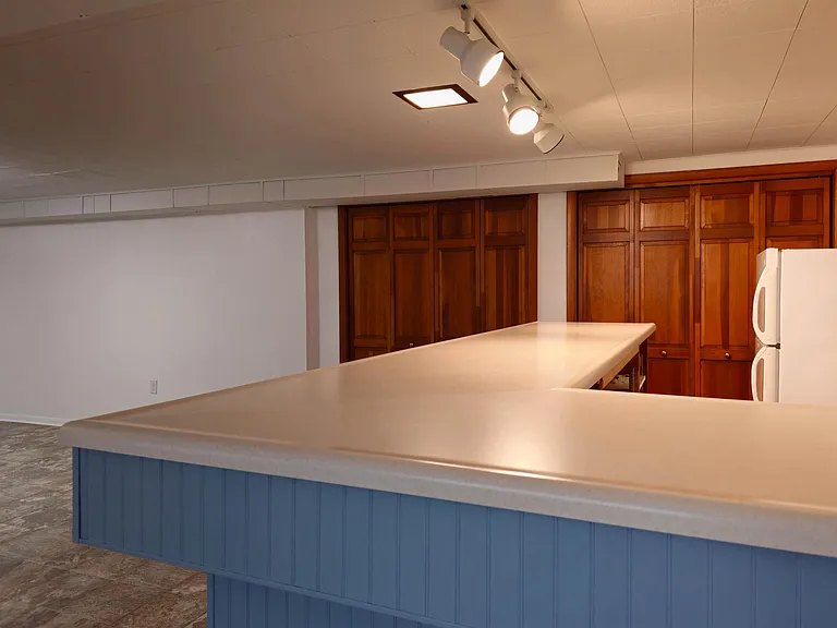 937 Collins Rd — Photo 13