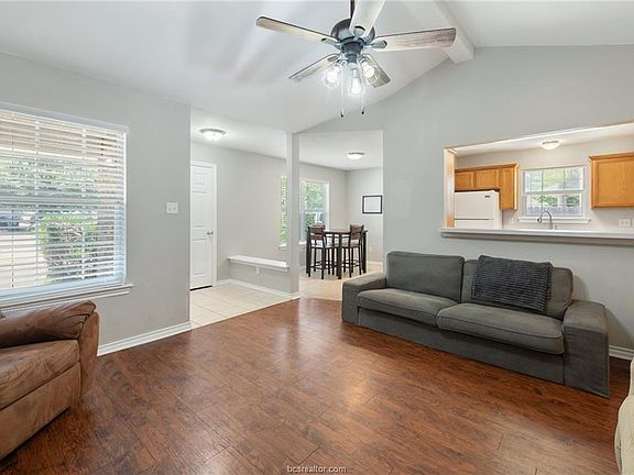 5th image of 3611 Oldenburg Ct