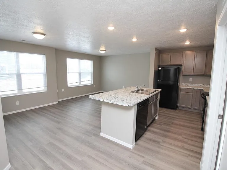 Vineyard Heights — Photo 15