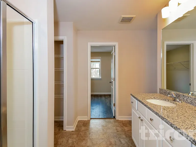 148 Chapelcrest Ln — Photo 7