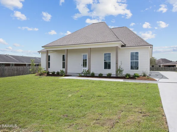 927 Duhon Rd, Lafayette, LA 70506