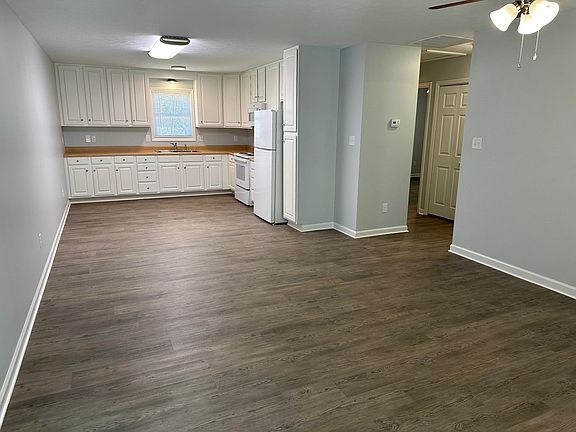 4th image of 1197 Carlisle Ln APT B