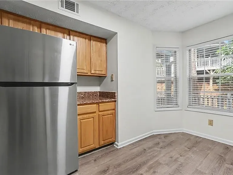 3960 Riverlook Pkwy SE #203 — Photo 8