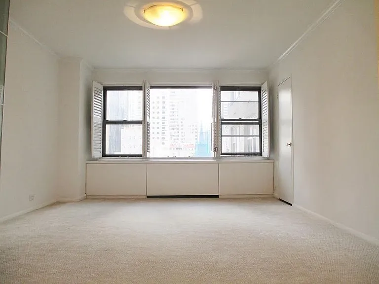 77 W 55th St #19H — Photo 9