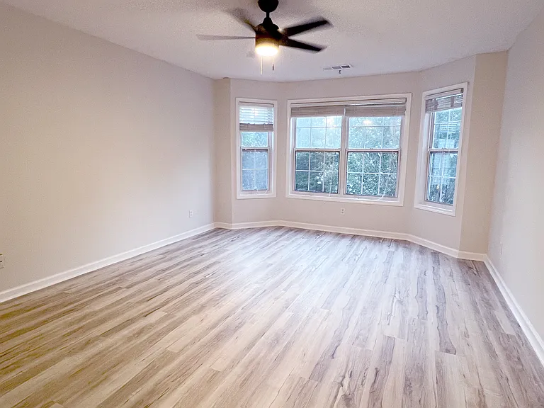 13457 Aventide Ln — Photo 17