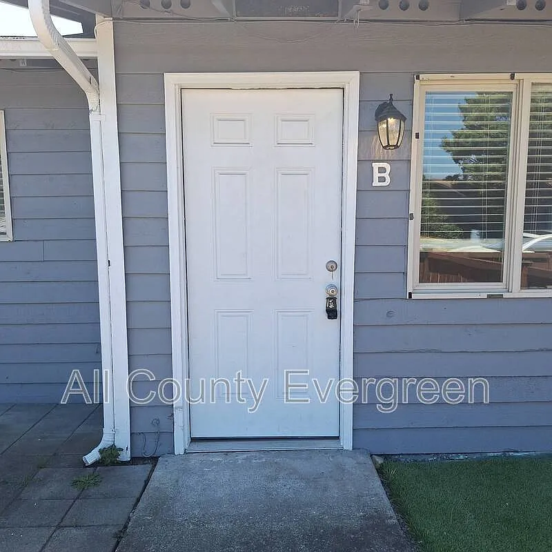 1 bed, 1.0 bath, 500 sqft, $1,295 — Photo 1