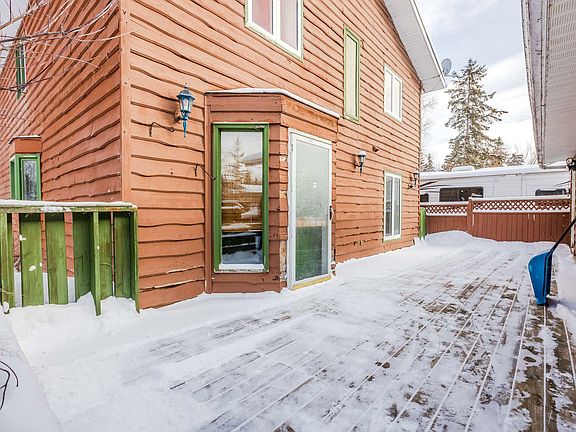 4th image of 420 Lakeview Dr
