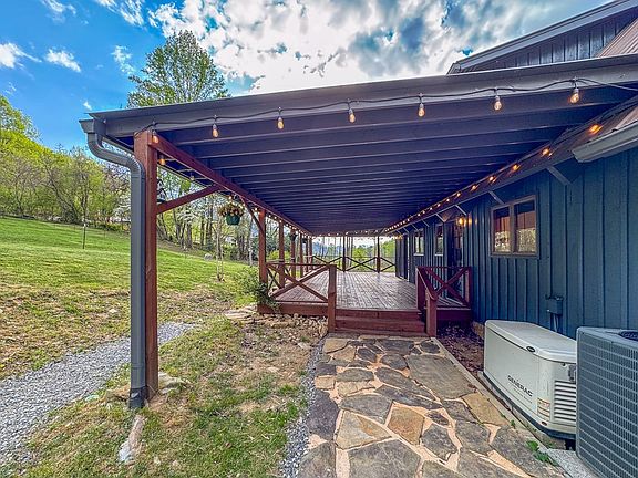 7th image of 3956 Franks Creek Rd
