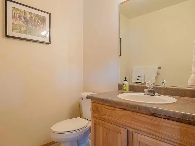 21 Deborah Ln — Photo 6