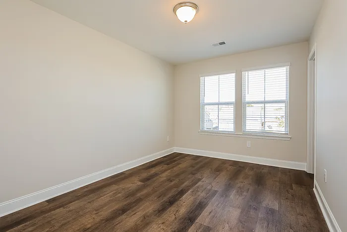 264 Hawk Run Ct — Photo 8