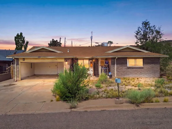 1209 N 4th St, Grants, NM 87020