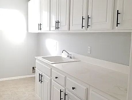2nd image of 36462 Florence Ct