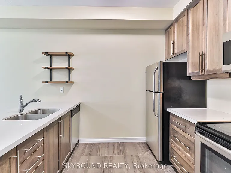 2 Egleston Ln — Photo 15