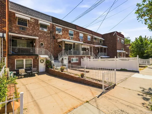 1018 Throggmorton Avenue, Bronx, NY 10465