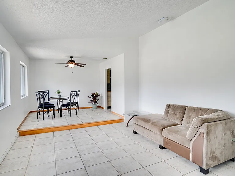 8724 Tall Pine Ln — Photo 17