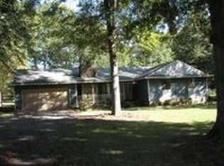 112 Chris Dr, Hawkinsville, GA 31036