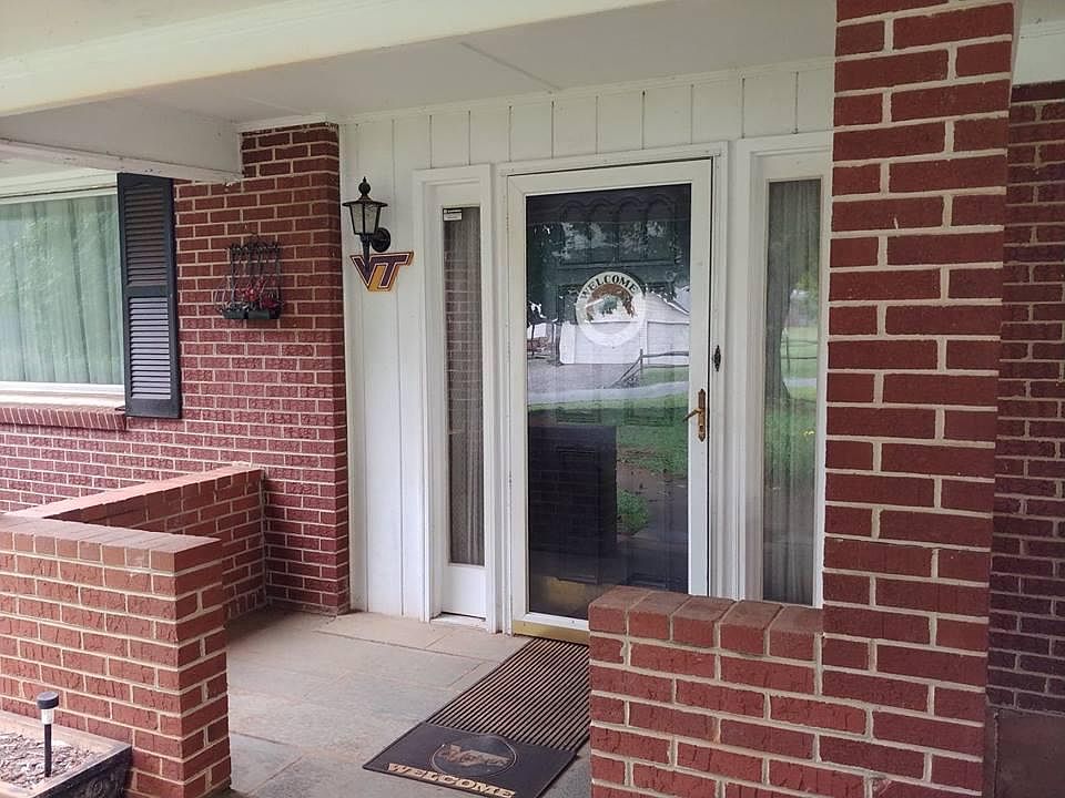 2nd image of 130 Woodland Dr