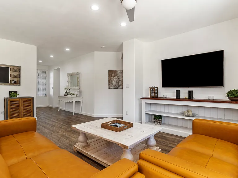 11505 Equinox Ave — Photo 6