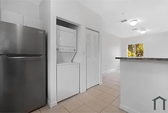 33 E 20th St #205 — Photo 13