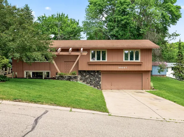 10647 Utica Rd, Bloomington, MN 55437