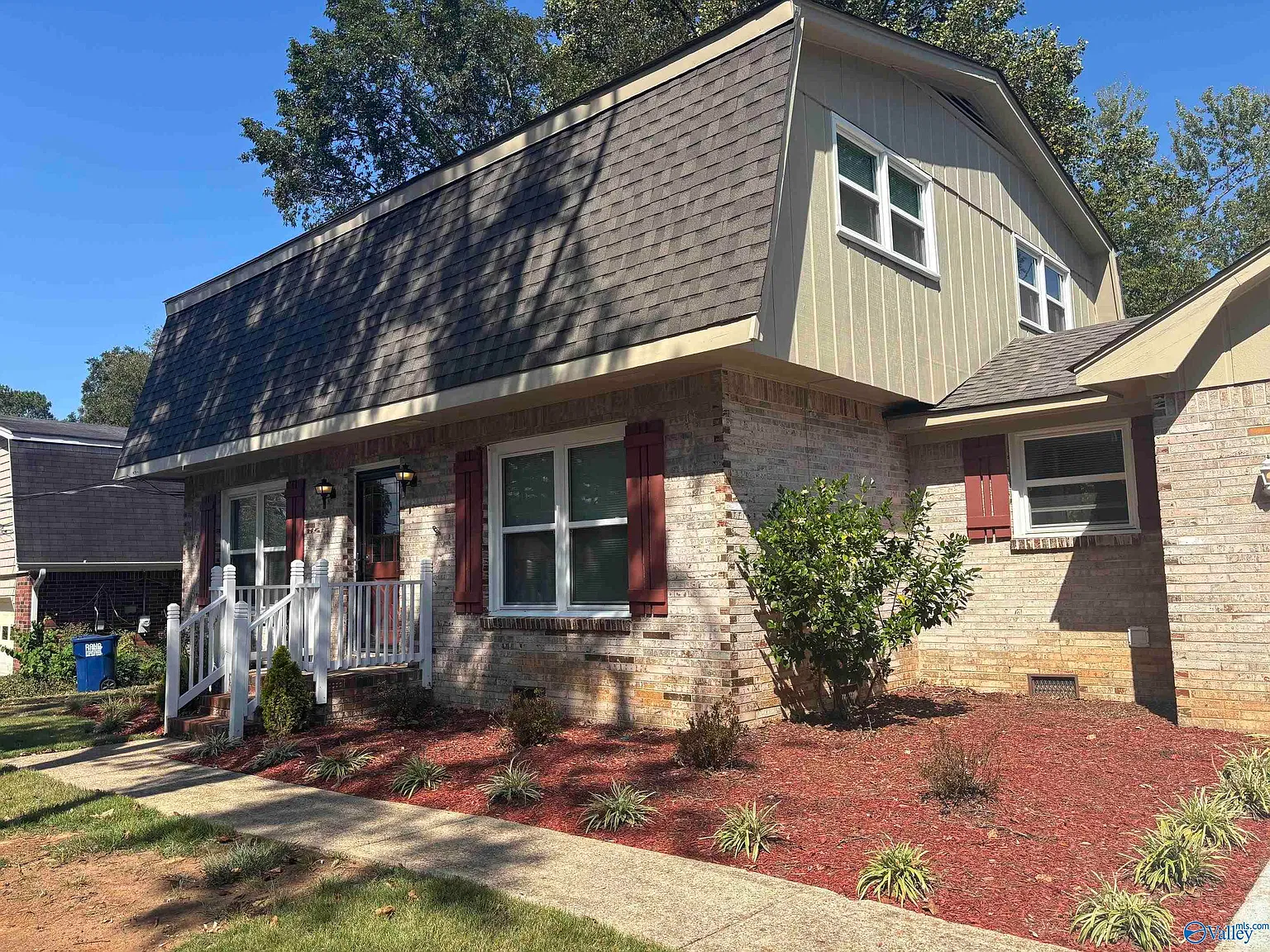 4 bed, 2.5 bath, 1910 sqft, $2,250 — Photo 1