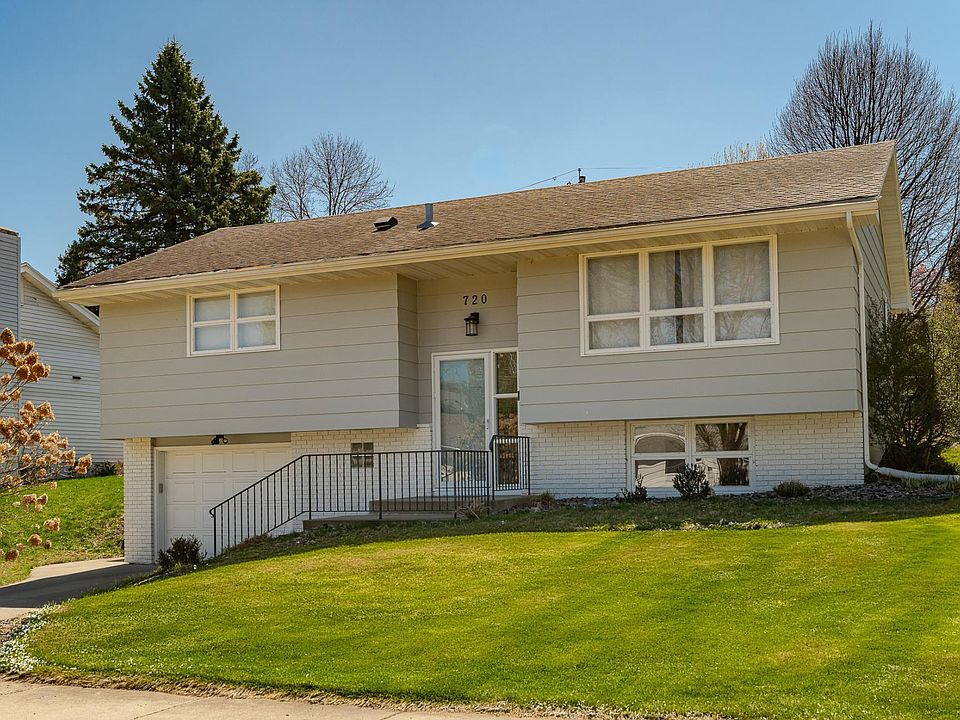 1st image of 720 Zumbro Dr NW