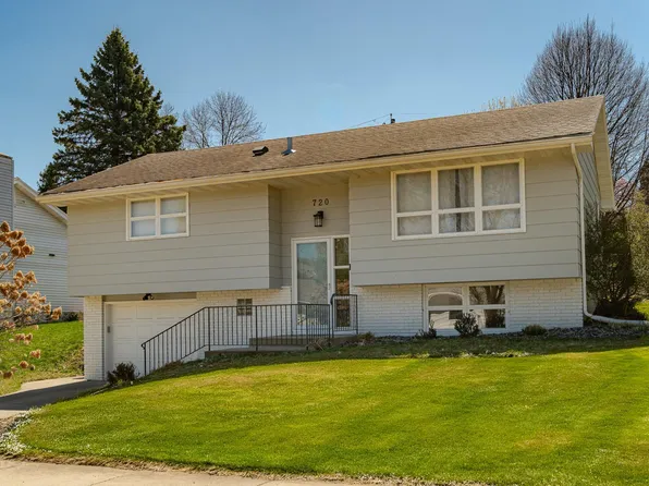 720 Zumbro Dr NW, Rochester, MN 55901