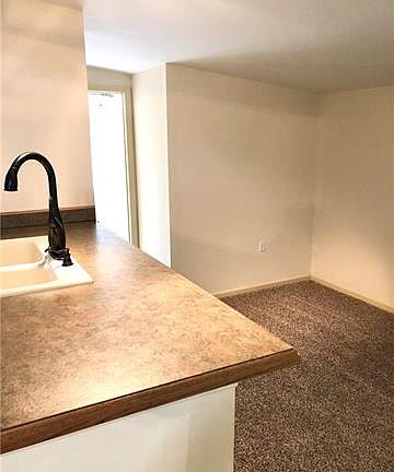 4th image of 9040 Grand Ave