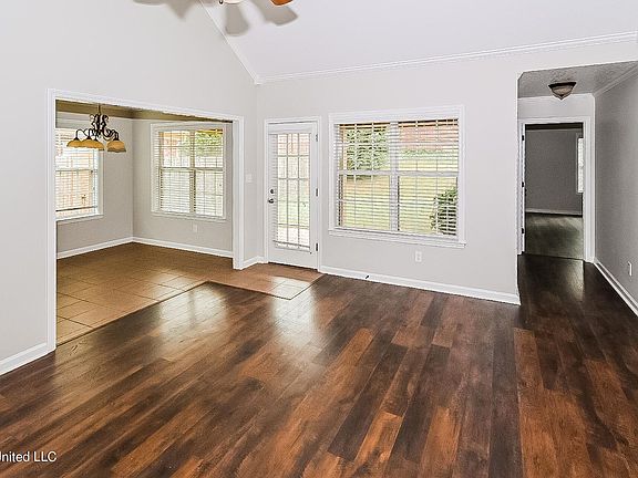 5th image of 4228 Arabella Dr