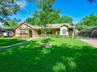 10718 Mullins Dr, Houston, TX 77096