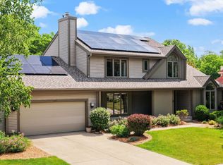 1411 Willow Trl, Middleton, WI 53562