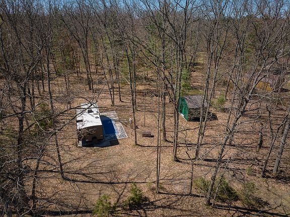 5th image of 3911 E Three Mile Rd
