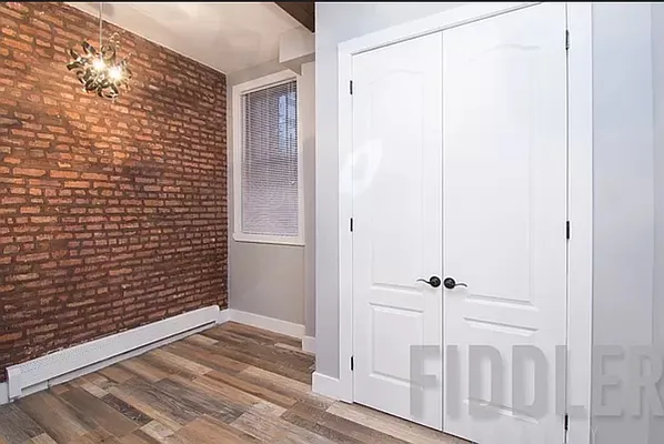 Rented by EXR | media 19