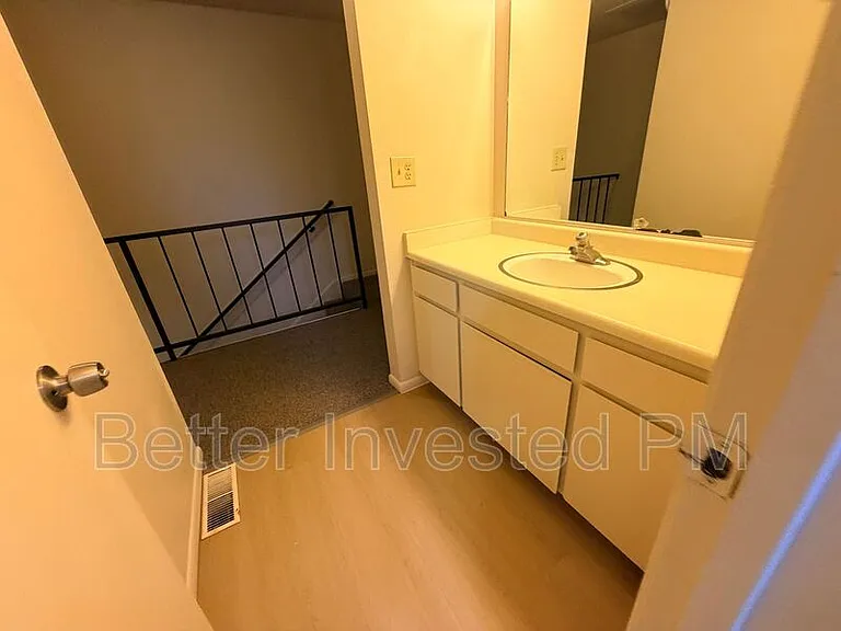 979 Marlene St — Photo 10
