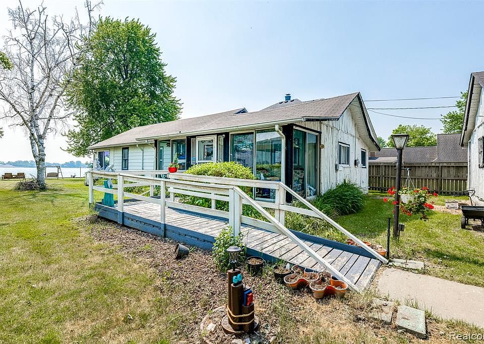 6533 S Parker St, Marine City, MI 48039 Zillow