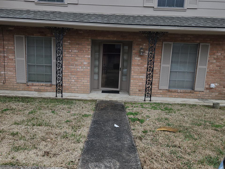 1st image of 483 Yorktown Ln