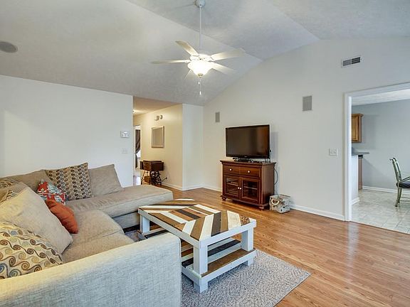 5th image of 134 Meigs Dr