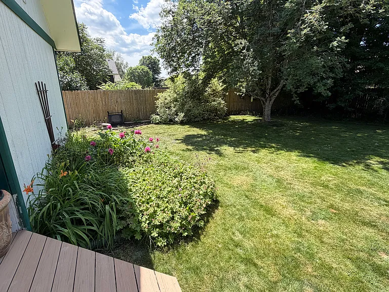 2425 Aspen Way — Photo 24