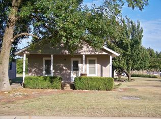 1212 S Garfield Ave, Chanute, KS 66720