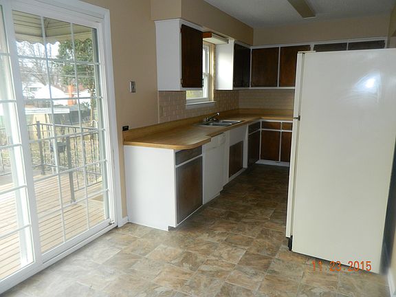 2nd image of 5089 Jameson Dr
