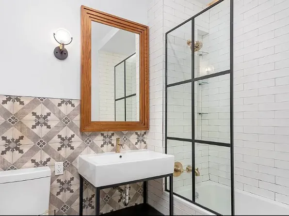 412 Evergreen Avenue image 5 of 10