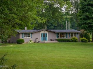 20002 Mason St, Cassopolis, MI 49031