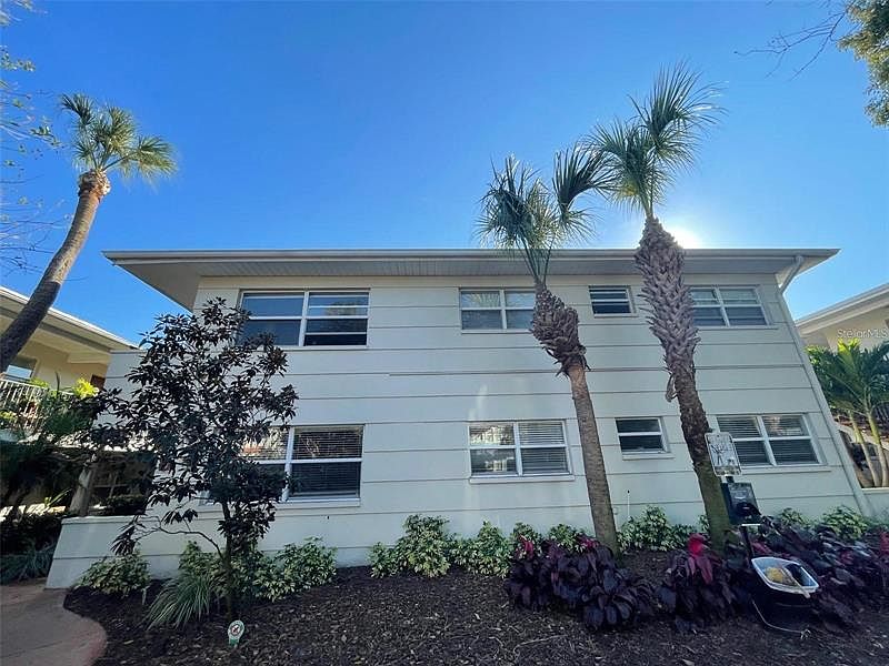 1st image of 220 6th Ave N APT 7