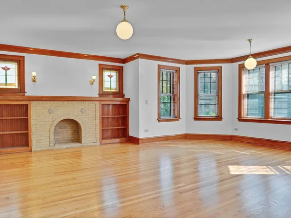 706 W Wellington Ave APT 1, Chicago, IL 60657