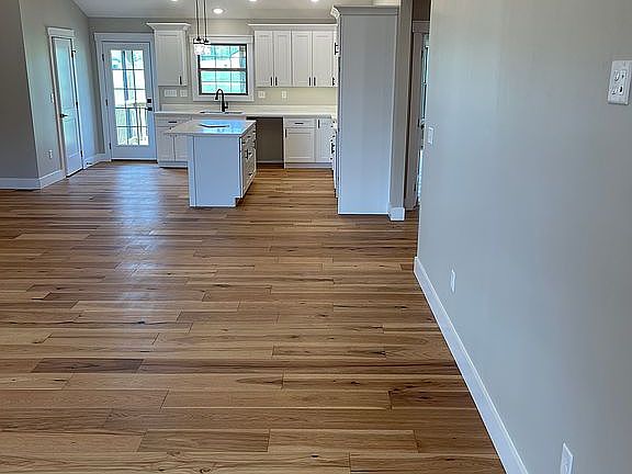 3rd image of 118 Haydens Trl