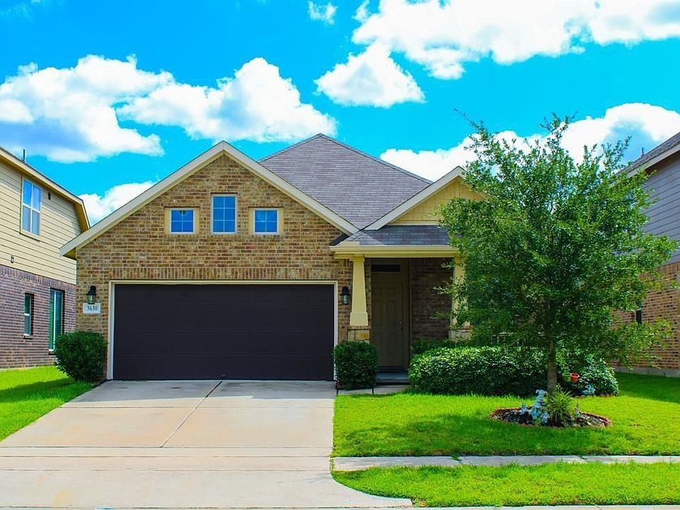 1st image of 3630 Sumner Lodge Dr