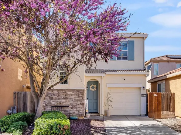 4922 Ocean Ln, Elk Grove, CA 95757