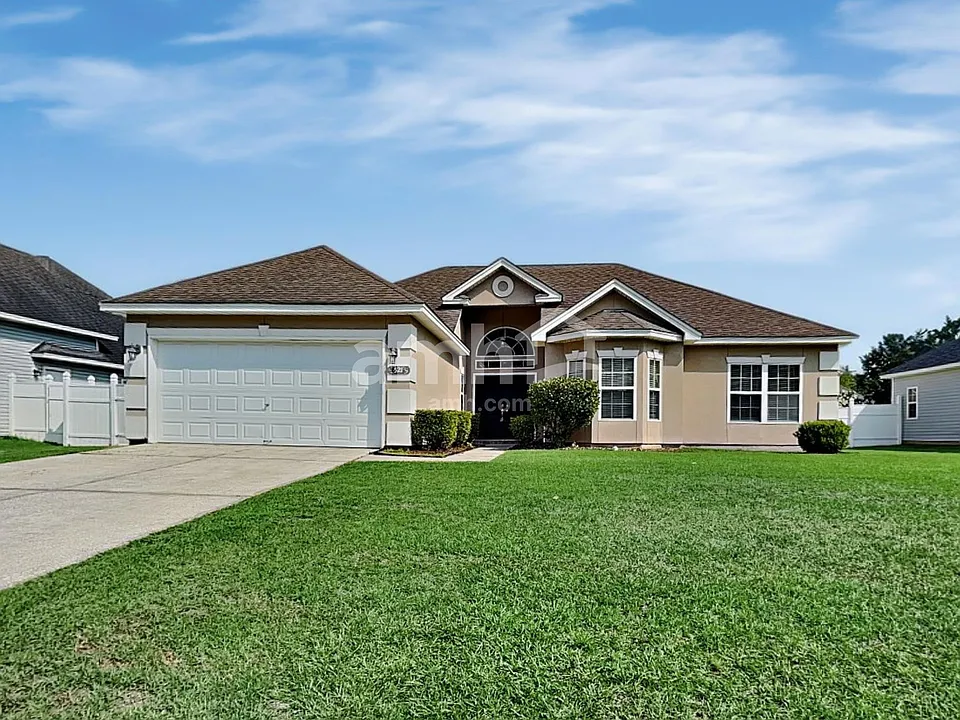 521 Amsonia Cir