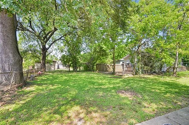 1313 Flanders St — Photo 16